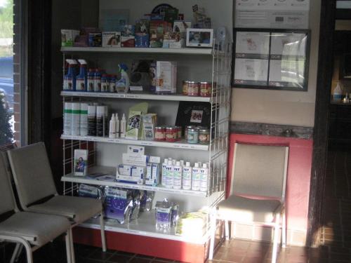 Retail Sales:  We offer a variety of products for sale at Whatley-Kinney Veterinary Clinic.